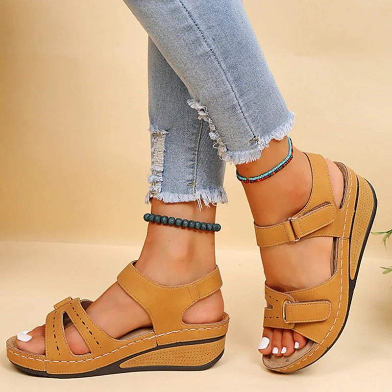 Anatomische orthopedische platformsandalen voor comfortabel gebruik de hele dag door
