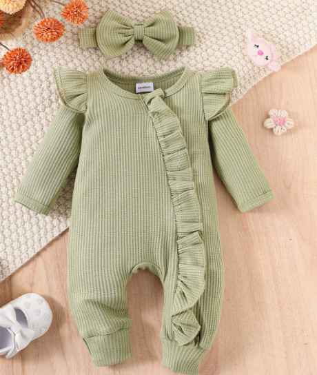 Babyromper met roesjes – Zacht kruippakje met speelse details
