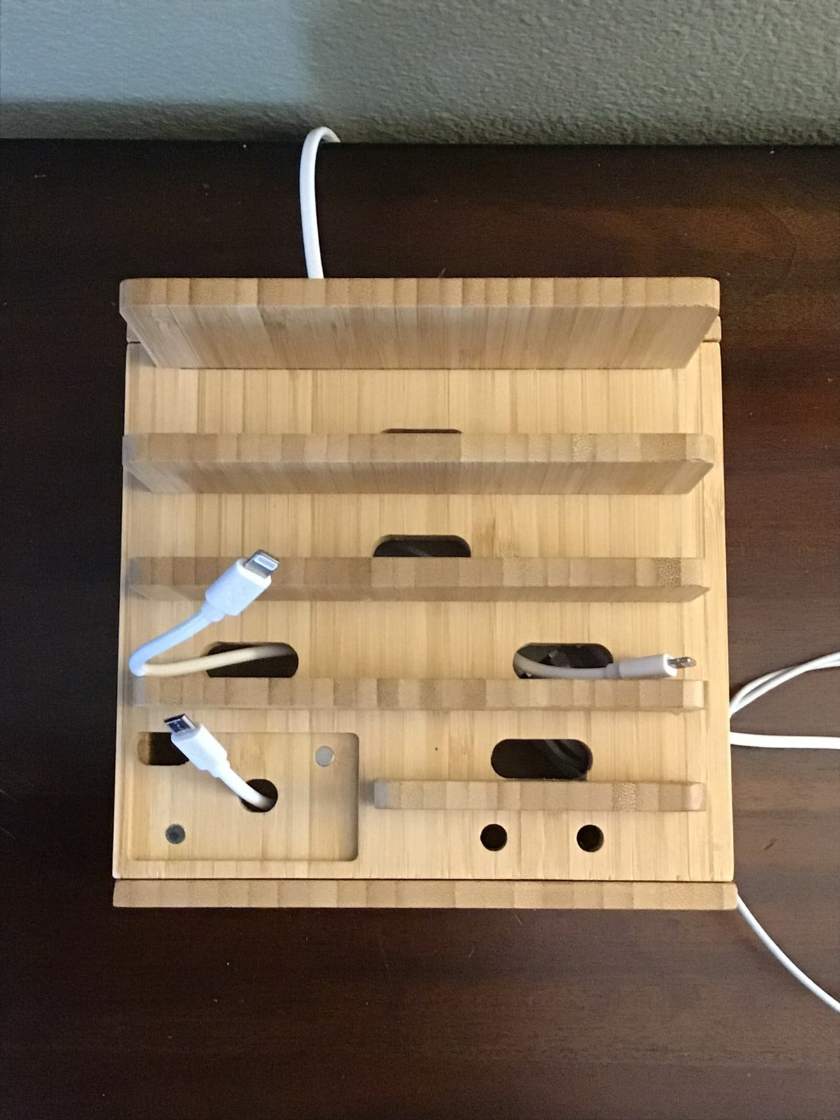 Bamboe Oplaadstation | 5-Poorts USB & Organizer | Voor Smartphone, Tablet & Smartwatch | Inclusief Kabelset
