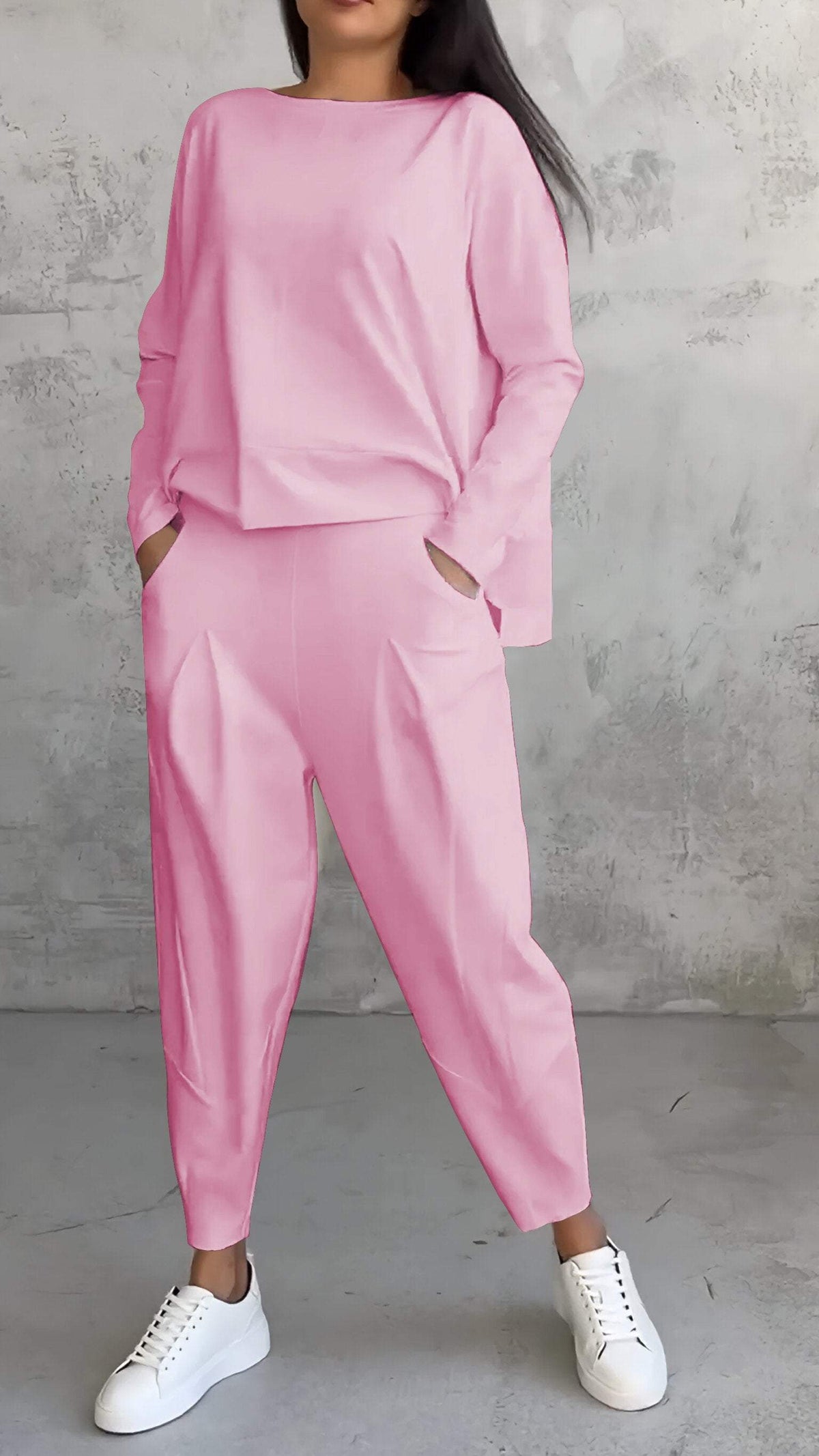 Casual zomerset voor dames met losvallende trui en taps toelopende broek