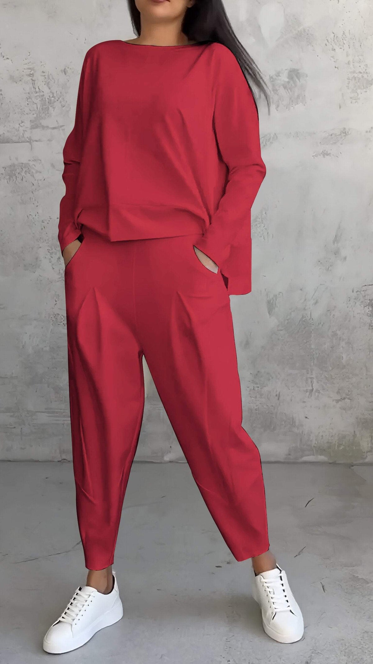 Casual zomerset voor dames met losvallende trui en taps toelopende broek