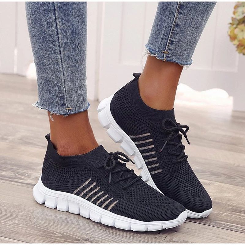 Compacte damessneakers