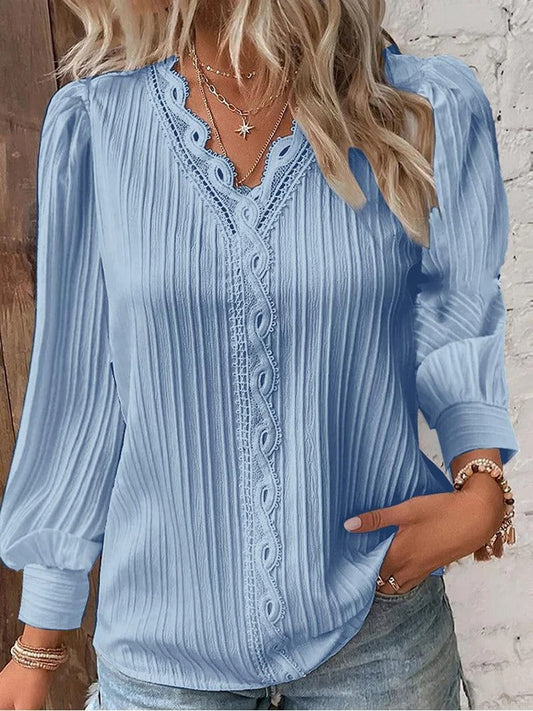 Damesblouse met V-hals en kant
