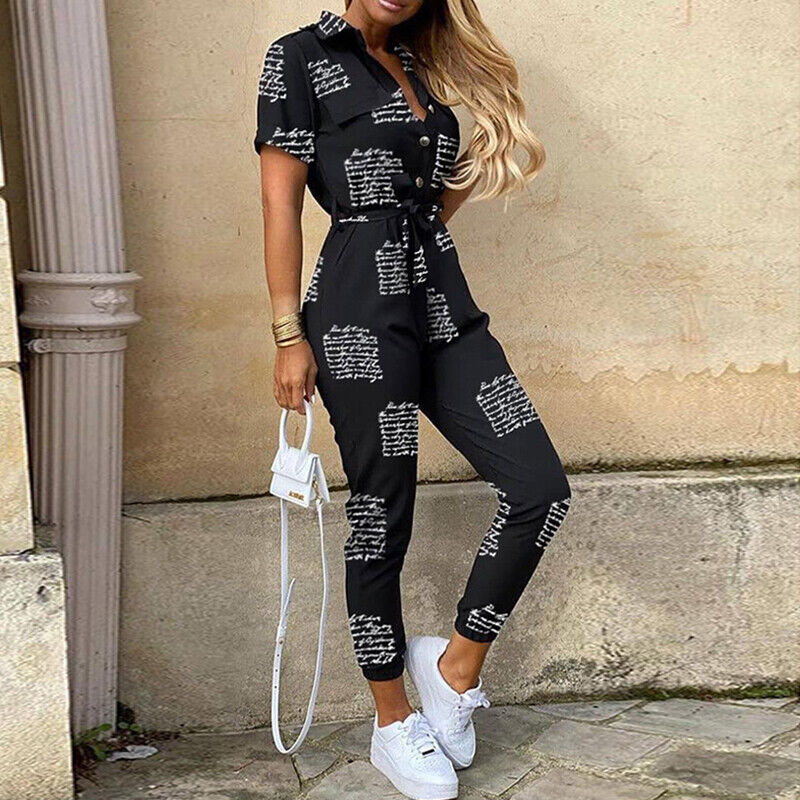 Damesjumpsuit met korte mouwen en riem