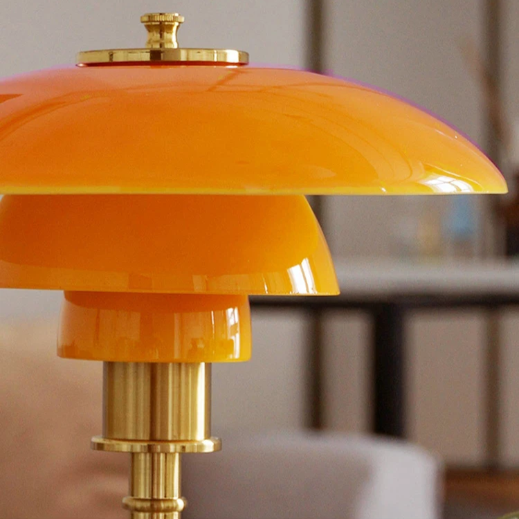 Deens design led-tafellamp