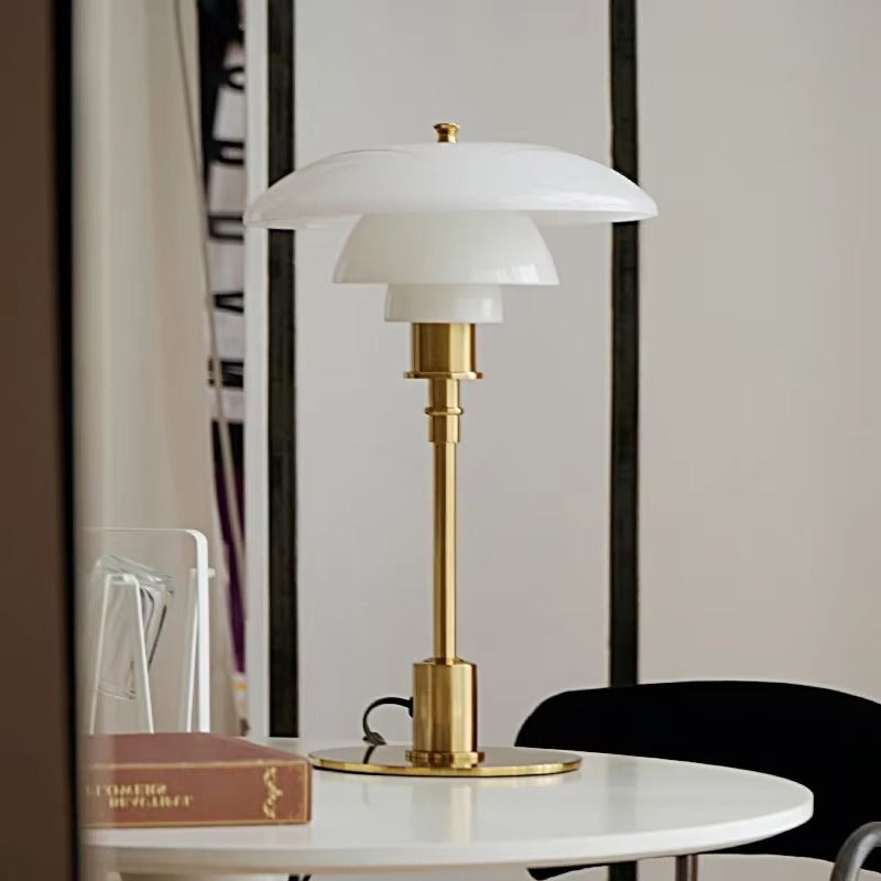 Deens design led-tafellamp