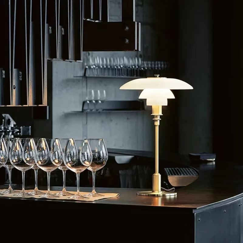 Deens design led-tafellamp