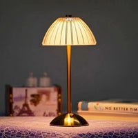 Draadloze oplaadbare led-tafellamp van kristal