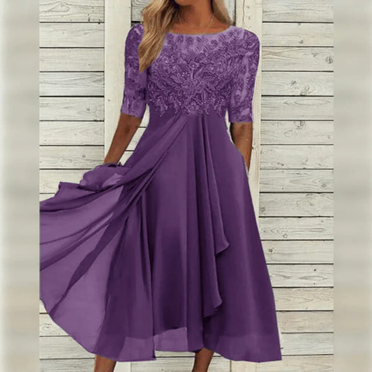 Elegante midi-jurk met kantdetail en soepelvallende rok voor feestelijke gelegenheden