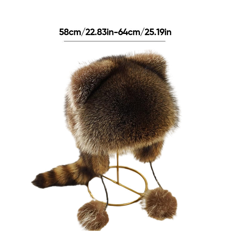 Warme wintermuts van imitatiebont met pompons