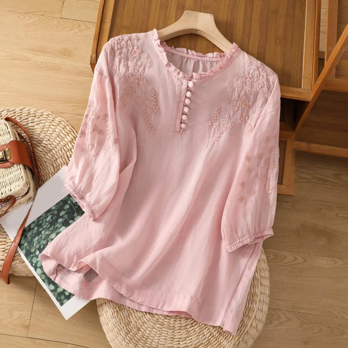 Geborduurde damesblouse met 3/4-mouwen