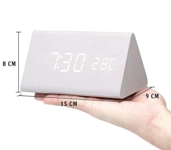 Minimalistische houten led-klok met stijl