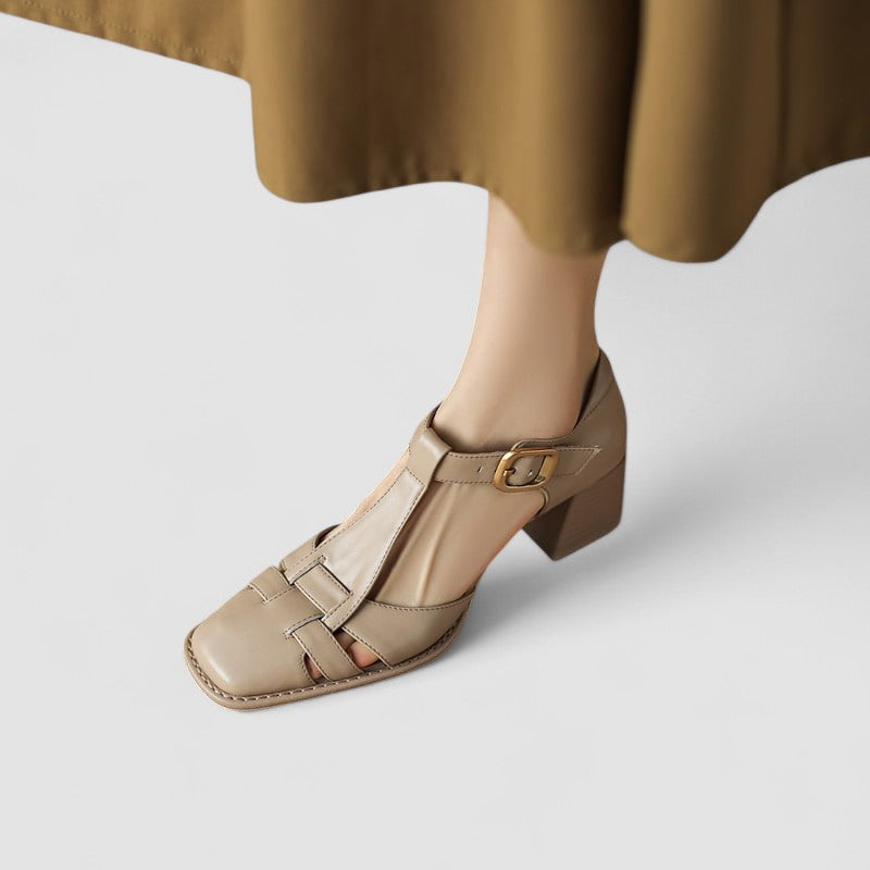 Orthopedische pumps met T-bandje