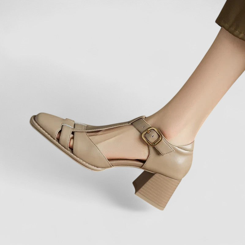 Orthopedische pumps met T-bandje