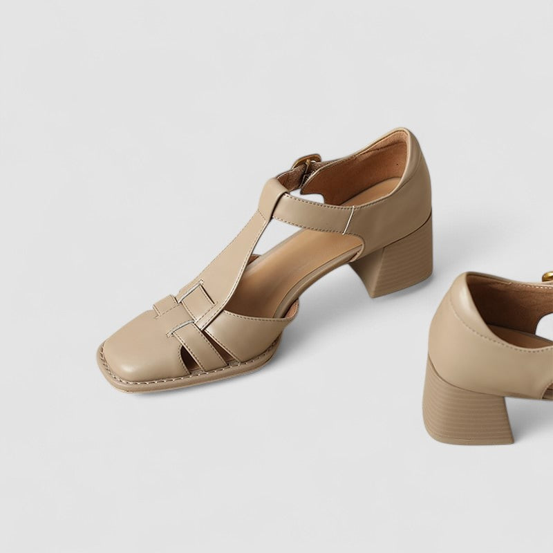 Orthopedische pumps met T-bandje