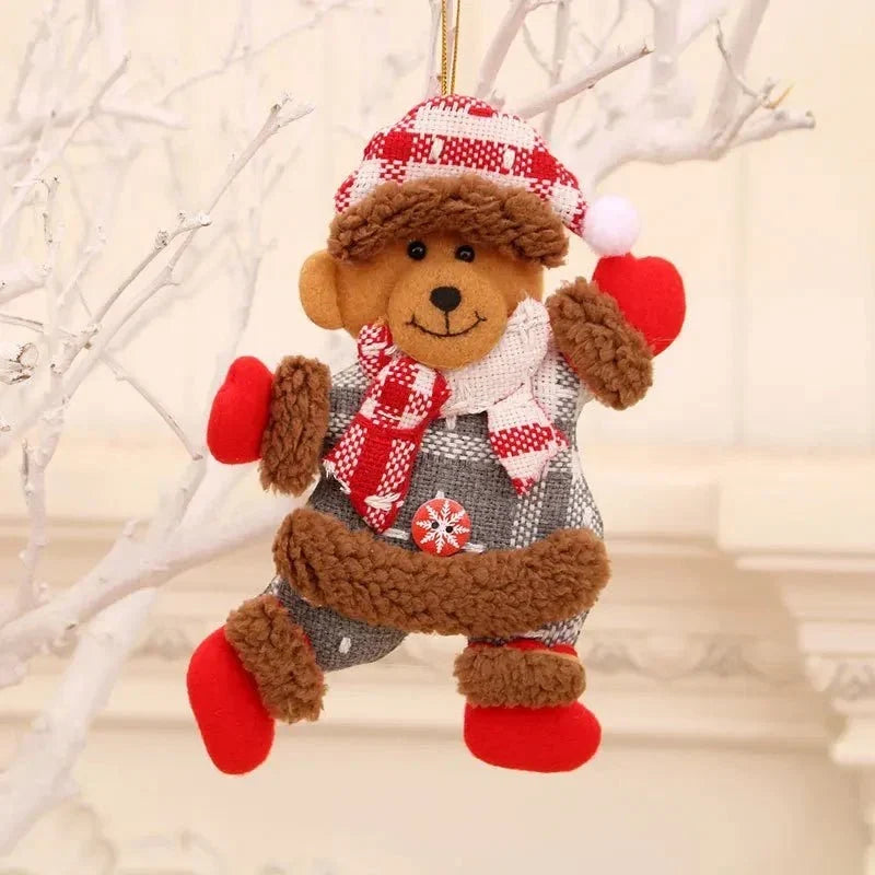 Pluche kersthangers met bungelende beentjes en kerstfiguren