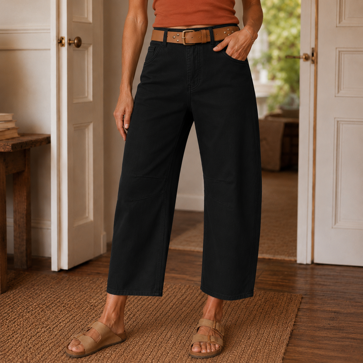 Verkorte rechte broek met stikseldetails